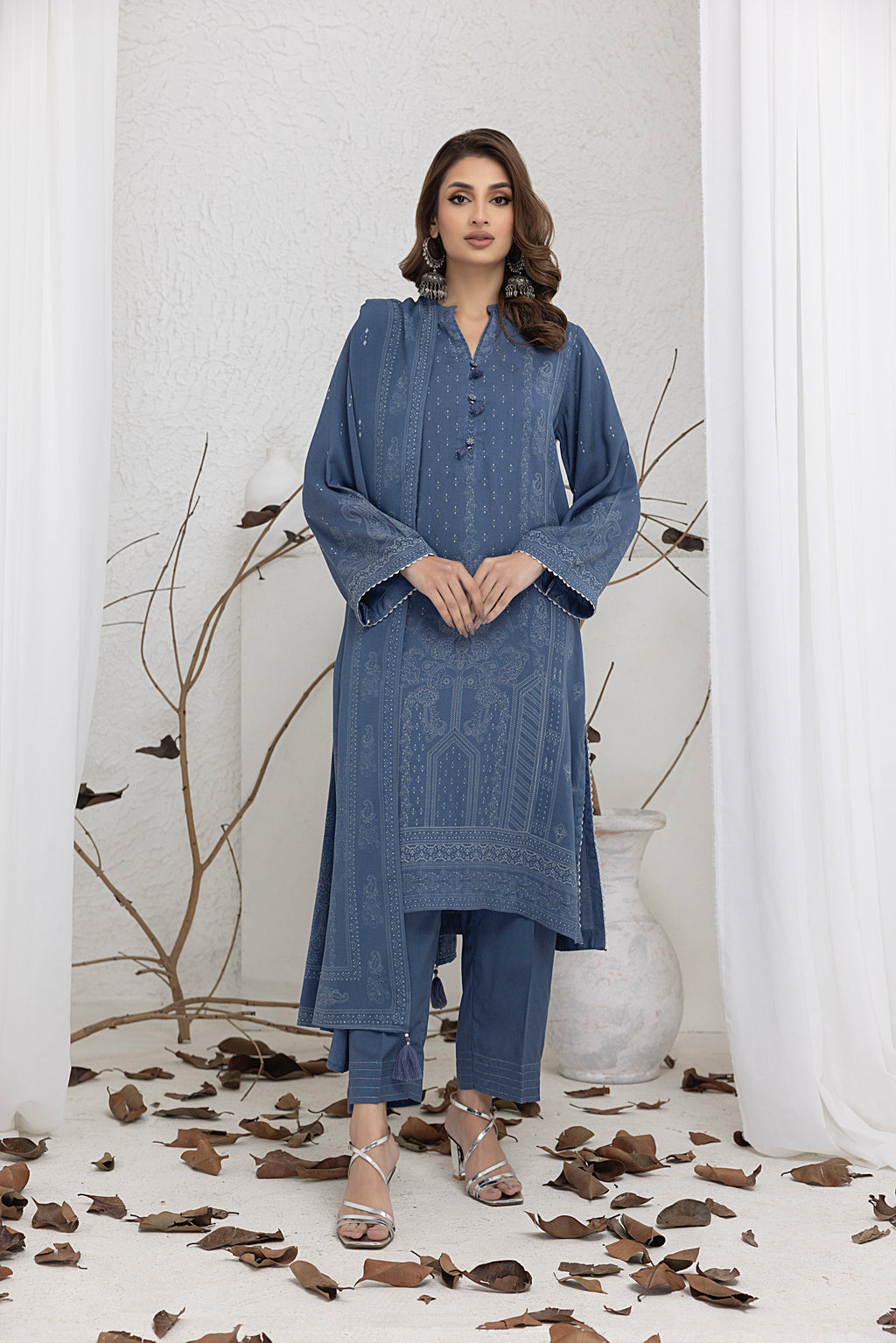 Lakhany Printed Pashmina Unstitched 3 Piece Suit - 0091-C - LKN25PSH - Purple - Winter Collection main image 1