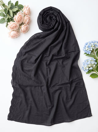 01 Piece Ready to Wear Embroidered Namaz Chaddar
