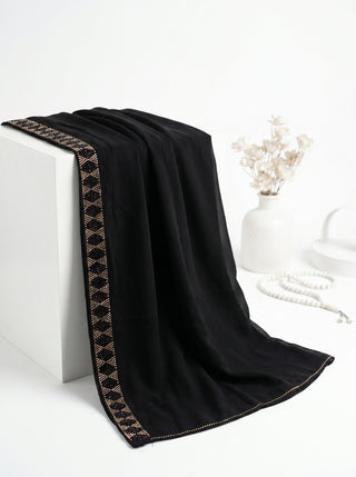01 Piece Ready to Wear Embroidered Namaz Chaddar