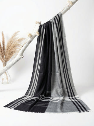 01 Piece Ready to wear Scarf