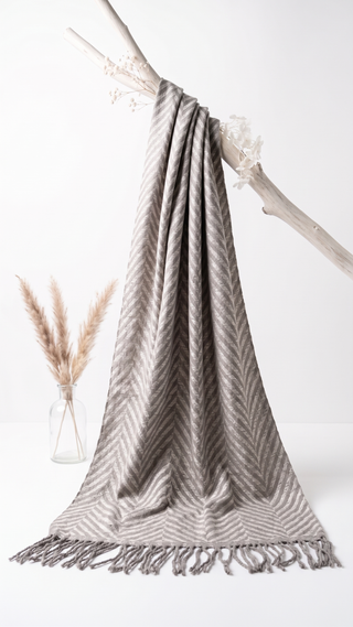 01 Piece Ready to wear Scarf
