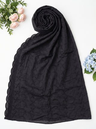 01 Piece Ready to Wear Embroidered Namaz Chaddar