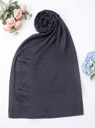 01 Piece Ready to Wear Embroidered Namaz Chaddar