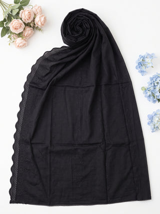 01 Piece Ready to Wear Embroidered Namaz Chaddar