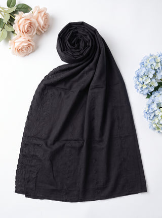 01 Piece Ready to Wear Embroidered Namaz Chaddar
