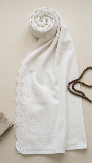 01 Piece Ready to Wear Embroidered Namaz Chaddar