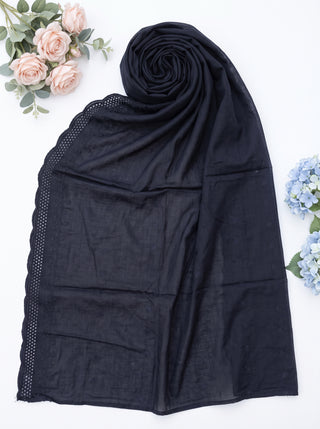 01 Piece Ready to Wear Embroidered Namaz Chaddar