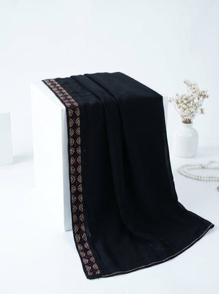 01 Piece Ready to Wear Embroidered Namaz Chaddar