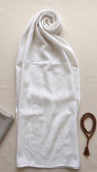 01 Piece Ready to Wear Embroidered Namaz Chaddar