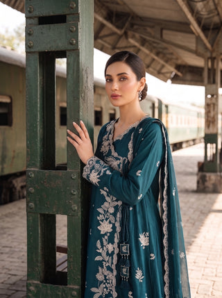 03 Piece Embroidered with Chiffon Dupatta Ready to wear Luckhnowi Collection