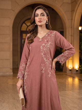 01 Piece Ready To Wear Embroidered Kaftaan