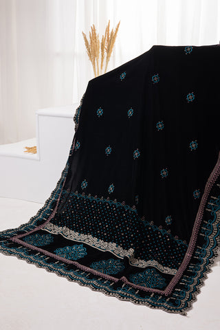 1 Piece Embroidered Velvet Shawl