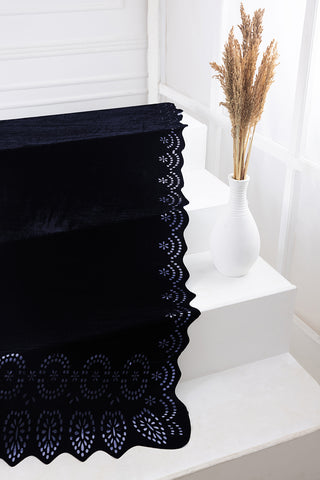 1 Piece Cutwork Velvet Shawl