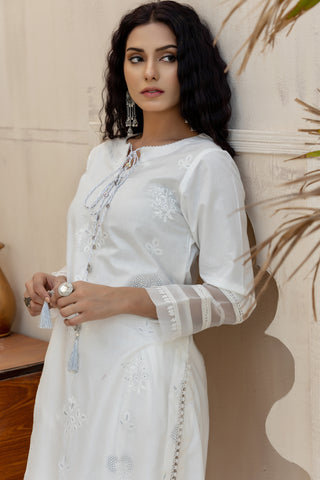 01 Piece Classic White Embroidered Shirt