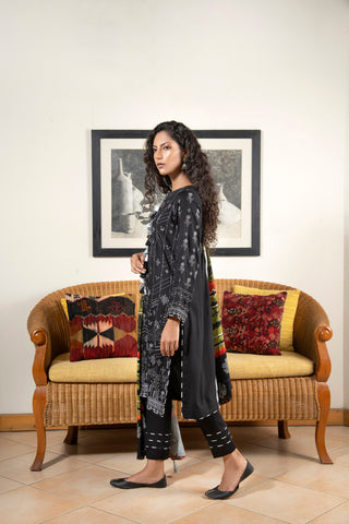 3 Piece Ready to Wear Embroidered Cottel